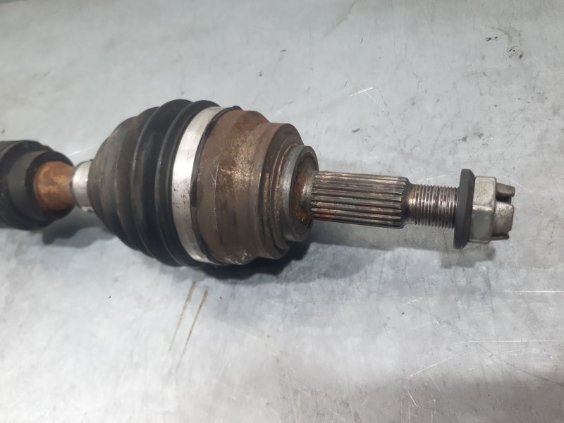 Recambio de transmision delantera izquierda para dacia sandero iii 1.0 tce 90 referencia OEM IAM 391011411R  