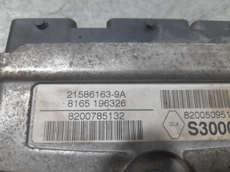 Recambio de centralita motor uce para renault megane ii station wagon (km0/1_) 1.6 16v referencia OEM IAM 8200509516 VALEO 