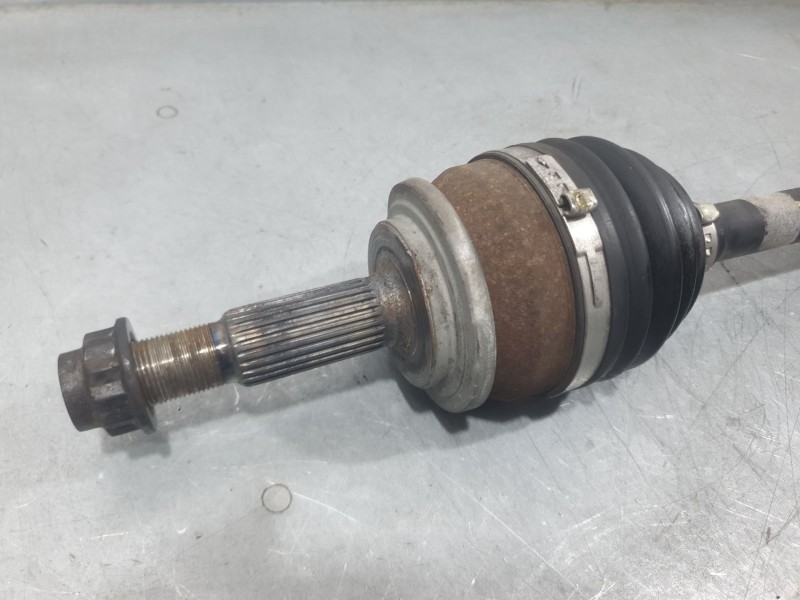 Recambio de transmision delantera izquierda para toyota auris (_e18_) 1.4 d-4d (nde180_) referencia OEM IAM 4342002F00  