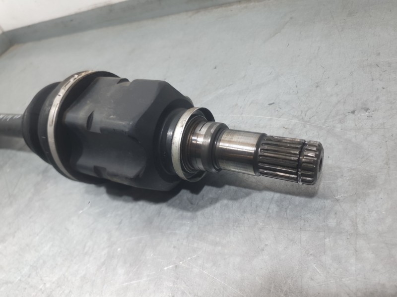 Recambio de transmision delantera izquierda para toyota auris (_e18_) 1.4 d-4d (nde180_) referencia OEM IAM 4342002F00  