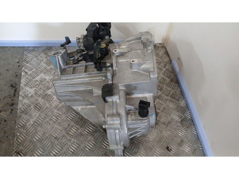 Recambio de caja cambios para hyundai i10 i (pa) 1.1 referencia OEM IAM M81569 5VELOCIDADES 800850 4300002560