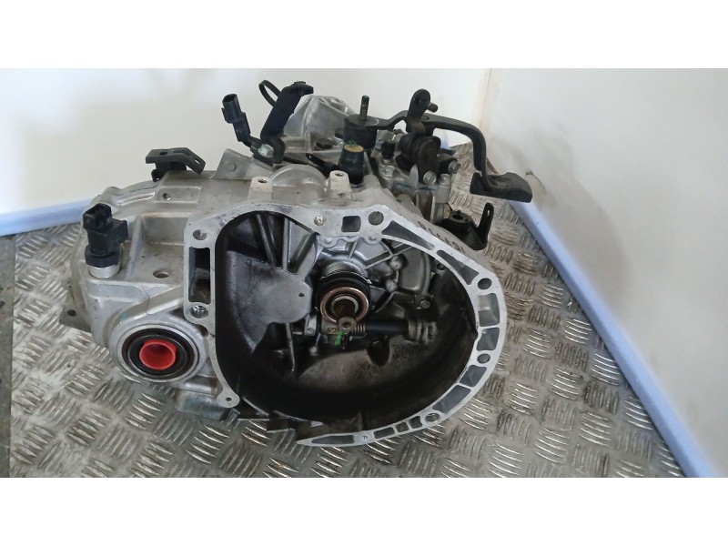 Recambio de caja cambios para hyundai i10 i (pa) 1.1 referencia OEM IAM M81569 5VELOCIDADES 800850 4300002560