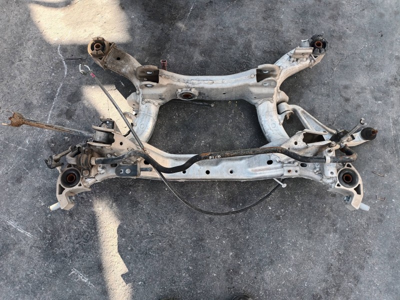 Recambio de puente trasero para nissan 350 z (z33) pack referencia OEM IAM   SIN MECANICA