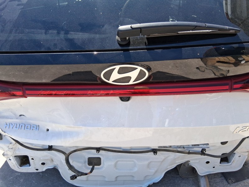 Recambio de piloto trasero central para hyundai i20 iii (bc3, bi3) 1.0 t-gdi referencia OEM IAM   