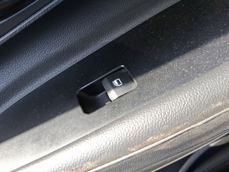 Recambio de mando elevalunas delantero derecho para hyundai i20 iii (bc3, bi3) 1.0 t-gdi referencia OEM IAM 93581Q00004X  