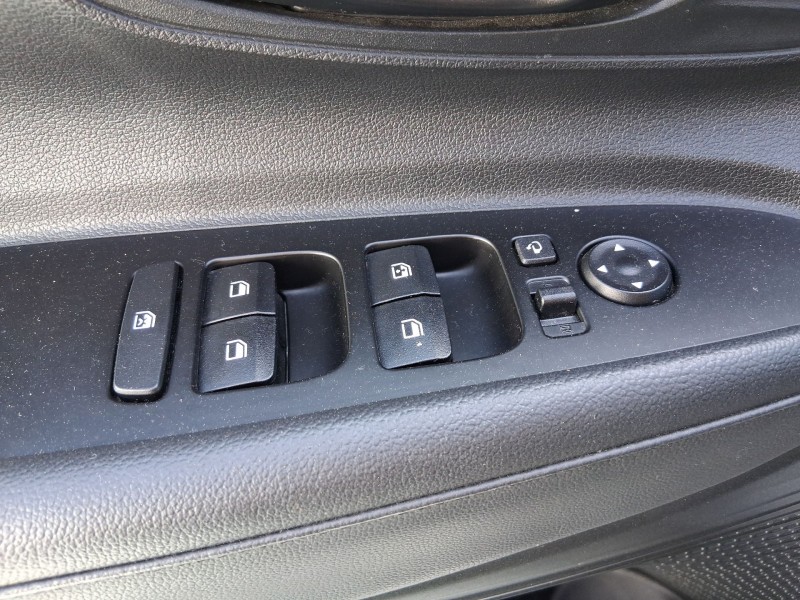 Recambio de mando elevalunas delantero izquierdo para hyundai i20 iii (bc3, bi3) 1.0 t-gdi referencia OEM IAM 93571Q00104X C/MAN