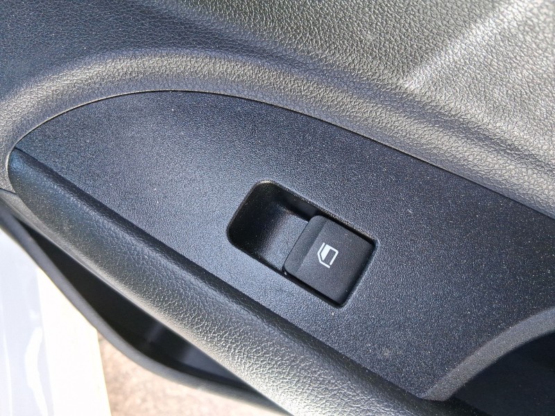 Recambio de mando elevalunas trasero derecho para hyundai i20 iii (bc3, bi3) 1.0 t-gdi referencia OEM IAM 93581Q00004X  