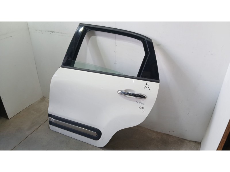 Recambio de puerta trasera izquierda para fiat 500l (351_, 352_) 1.4 (199lyb1b) referencia OEM IAM 1689787680  