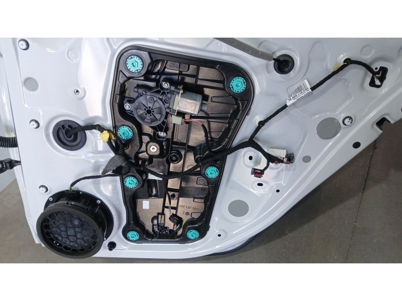 Recambio de elevalunas trasero derecho para skoda octavia iv (nx3, nn3, pv3) 1.5 tsi referencia OEM IAM 5E3839462  