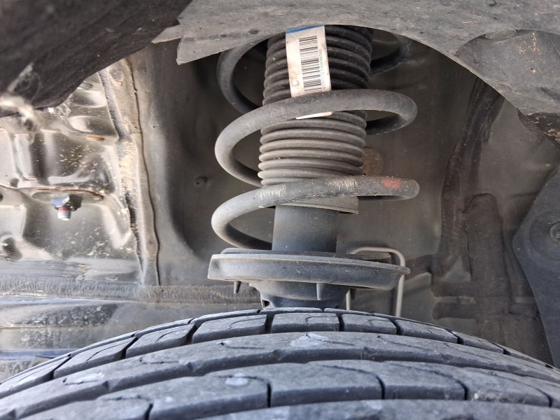 Recambio de amortiguador delantero izquierdo para mg zs suv (azs1) 1.5 vti referencia OEM IAM 10242405  