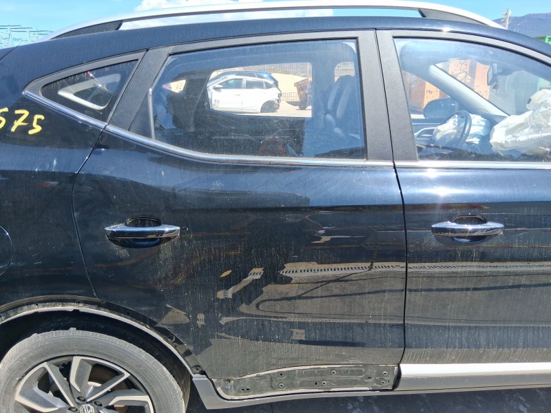 Recambio de puerta trasera derecha para mg zs suv (azs1) 1.5 vti referencia OEM IAM 10316504SEPP  