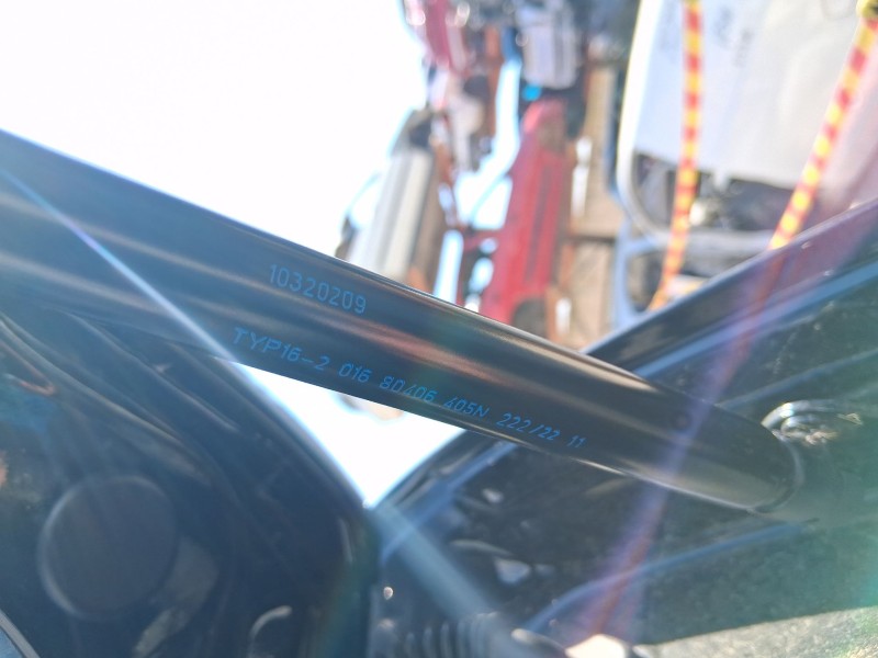 Recambio de amortiguadores maletero / porton para mg zs suv (azs1) 1.5 vti referencia OEM IAM 10316252  