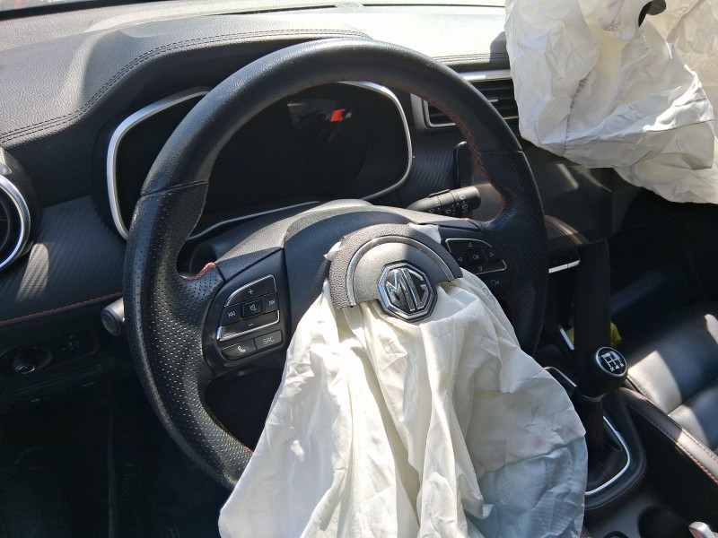 Recambio de volante para mg zs suv (azs1) 1.5 vti referencia OEM IAM 11237276PHD5  