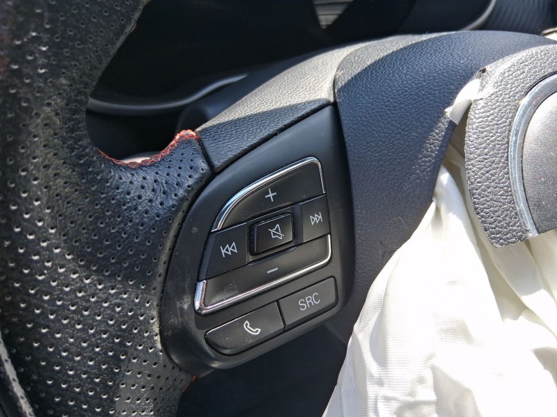 Recambio de volante para mg zs suv (azs1) 1.5 vti referencia OEM IAM 11237276PHD5  