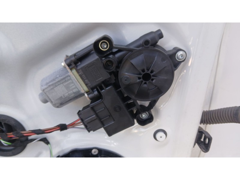 Recambio de elevalunas trasero izquierdo para seat arona (kj7, kjp) 1.0 tgi referencia OEM IAM 6F0839461E  