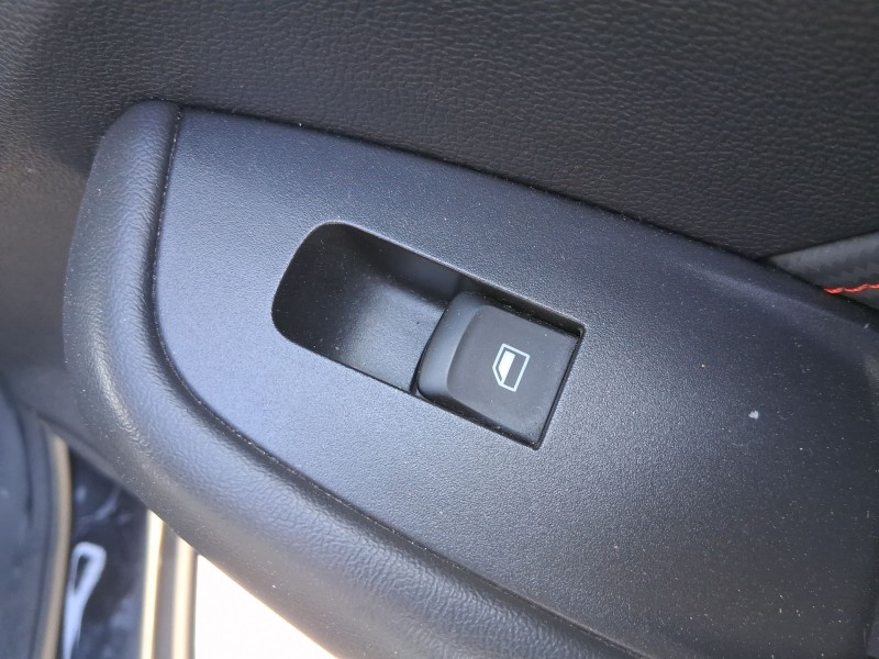 Recambio de mando elevalunas trasero derecho para mg zs suv (azs1) 1.5 vti referencia OEM IAM 10470993  