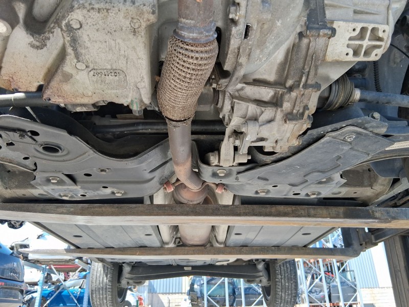 Recambio de puente delantero para mg zs suv (azs1) 1.5 vti referencia OEM IAM 10913226  