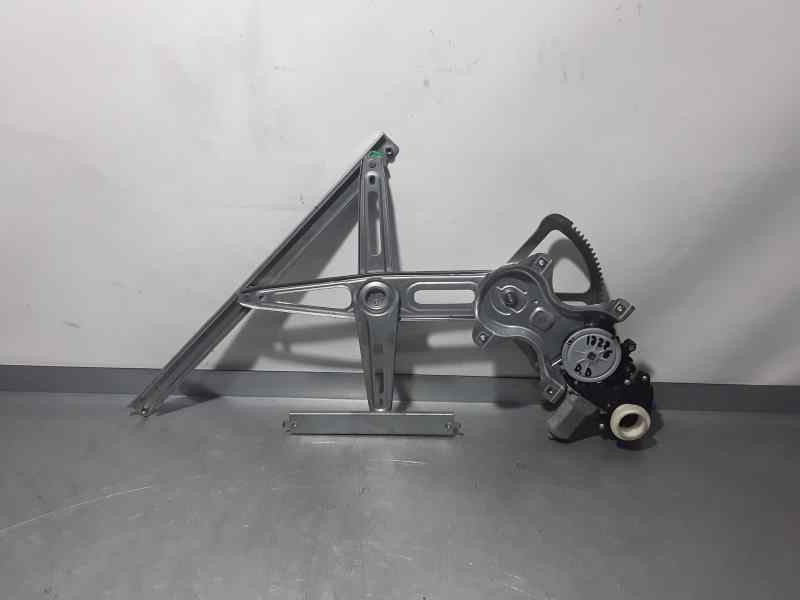 Recambio de elevalunas delantero derecho para toyota avensis (t27) comfort referencia OEM IAM  10 PINS ELECTRICO