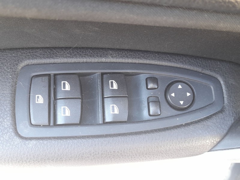Recambio de mando elevalunas delantero izquierdo para bmw 1 (f20) 118 i referencia OEM IAM 61319362107  