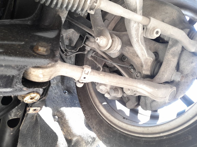 Recambio de brazo suspension inferior delantero izquierdo para bmw 1 (f20) 118 i referencia OEM IAM 31126852991  