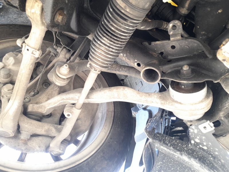 Recambio de brazo suspension inferior delantero izquierdo para bmw 1 (f20) 118 i referencia OEM IAM 31126852991  