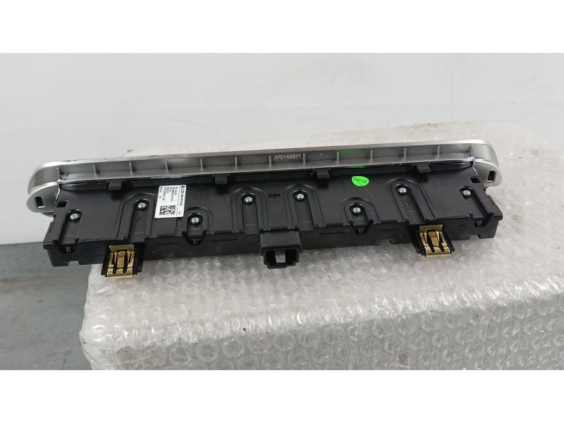 Recambio de mando climatizador para mg mg 3 (5lfp) mg3 1.5 referencia OEM IAM 11496132 SAIC MOTOR 528193772