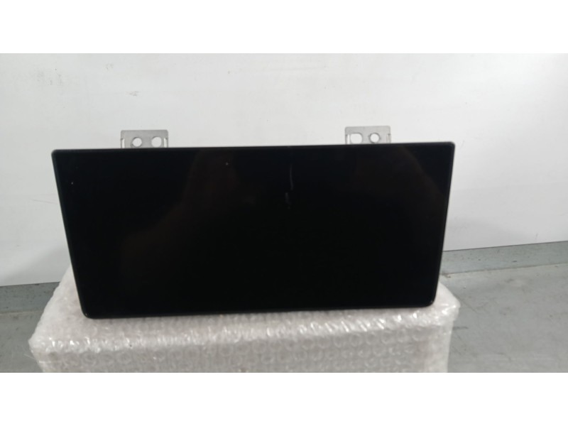 Recambio de sistema navegacion gps para mg mg 3 (5lfp) mg3 1.5 referencia OEM IAM 1192807402 SAIC MOTOR PANTALLA ROZADA 18022773