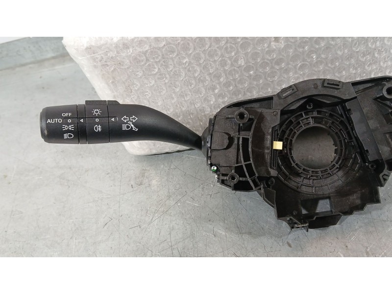 Recambio de mando luces y limpia para mg mg 3 (5lfp) mg3 1.5 referencia OEM IAM 11714825  654466978