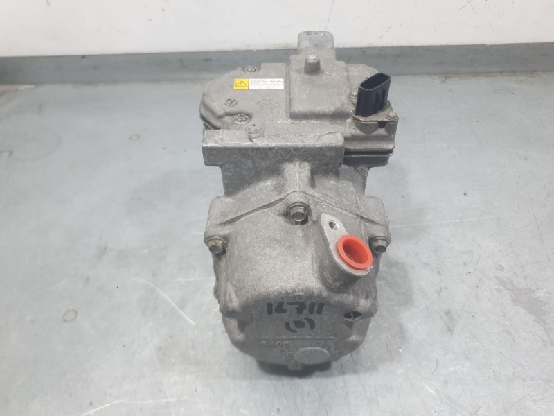 Recambio de compresor aire acondicionado para toyota yaris (_p13_) 1.5 hybrid (nhp130_) referencia OEM IAM 0422001501 ES14C DENS