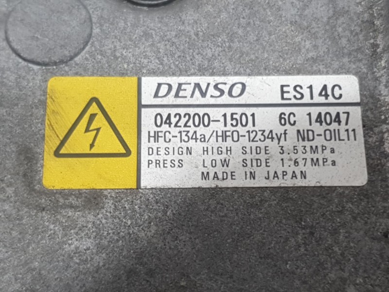Recambio de compresor aire acondicionado para toyota yaris (_p13_) 1.5 hybrid (nhp130_) referencia OEM IAM 0422001501 ES14C DENS
