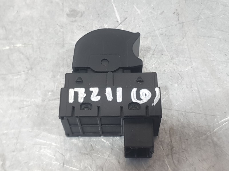 Recambio de mando elevalunas delantero derecho para fiat 500l (351_, 352_) 1.4 (199lyb1b) referencia OEM IAM 735600120  