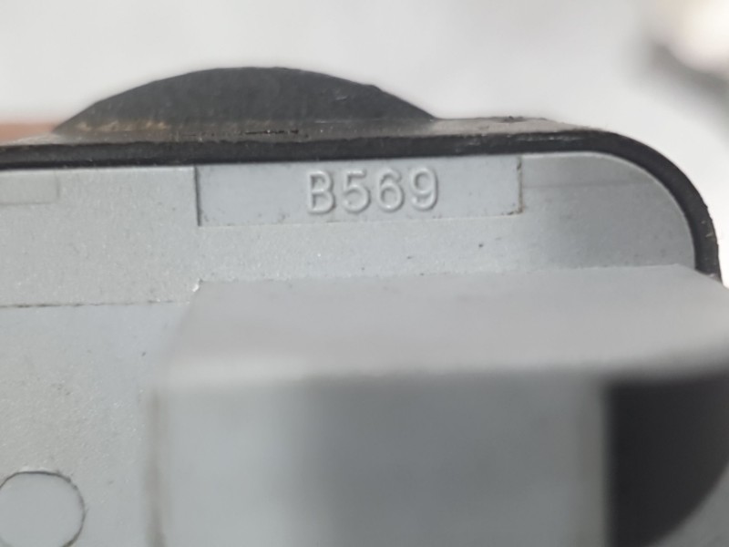 Recambio de mando retrovisor para fiat 500l (351_, 352_) 1.4 (199lyb1b) referencia OEM IAM B569  