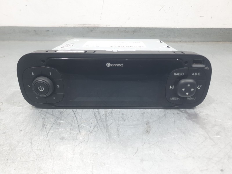 Recambio de sistema audio / radio para fiat panda (312_, 319_) 1.2 (312pxa1a) referencia OEM IAM 28647341 7357033450 