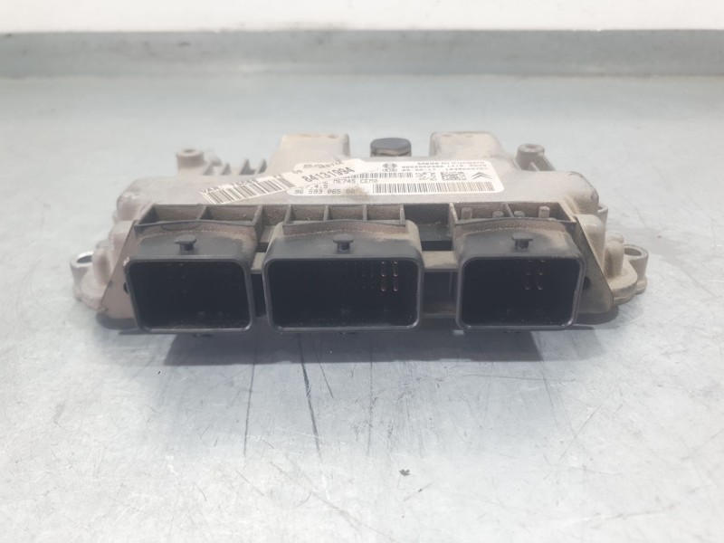 Recambio de centralita motor uce para peugeot 307 break (3e) 1.6 16v referencia OEM IAM 9659306580 0261208558 BOSCH