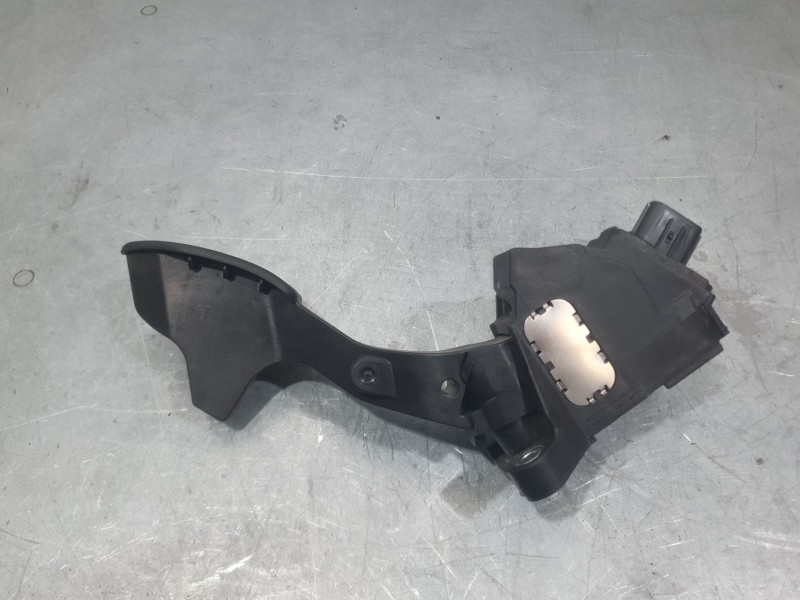 Recambio de potenciometro pedal para toyota yaris (_p13_) 1.5 hybrid (nhp130_) referencia OEM IAM 781100D110  