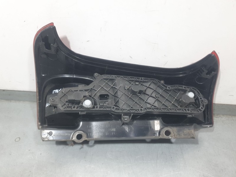 Recambio de piloto trasero derecho para fiat panda (312_, 319_) 1.2 (312pxa1a) referencia OEM IAM 521023500  