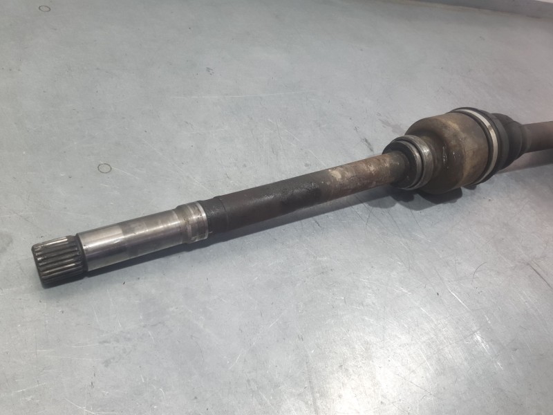 Recambio de transmision delantera derecha para peugeot 307 break (3e) 1.6 16v referencia OEM IAM 9637117880  