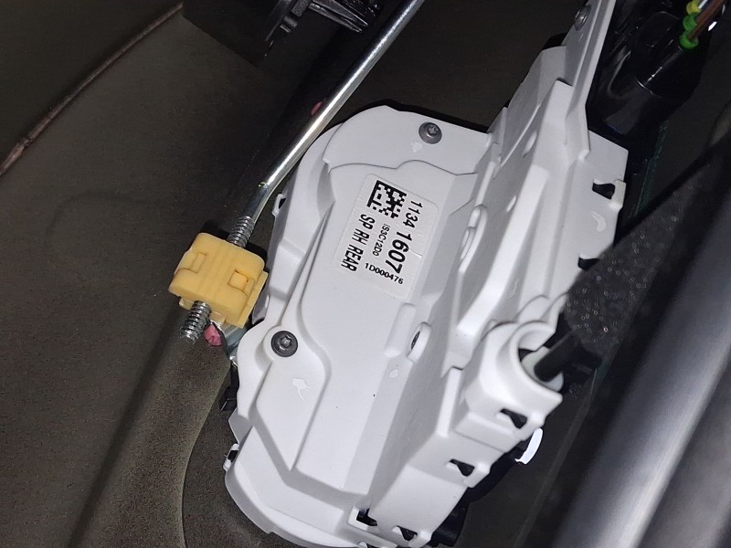 Recambio de cerradura puerta trasera derecha para mg mg 3 (5lfp) mg3 1.5 referencia OEM IAM 11341607  