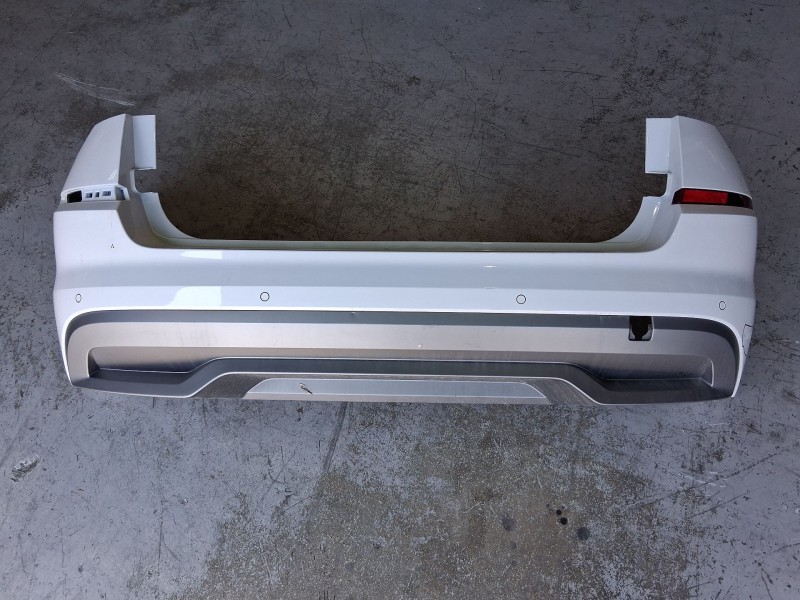 Recambio de paragolpes trasero para skoda kamiq (nw4) 1.0 tsi referencia OEM IAM 658807421A ROZADO 