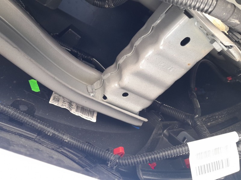 Recambio de refuerzo paragolpes trasero para peugeot 208 ii (ub_, up_, uw_, uj_) 1.2 puretech hybrid 110 edcs6 referencia OEM IA