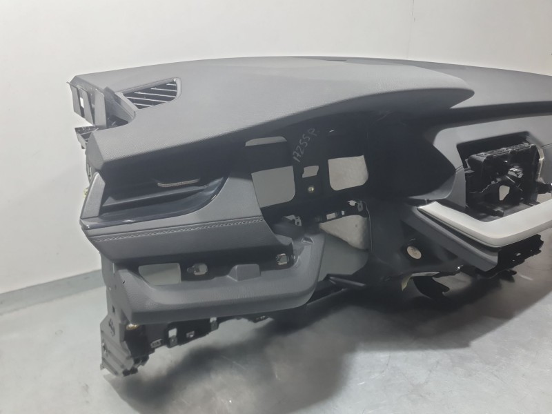 Recambio de kit airbag para skoda octavia iv (nx3, nn3, pv3) 1.5 tsi referencia OEM IAM 5E3880201AD C/SALPICADERO, AIRBAG DE PIE