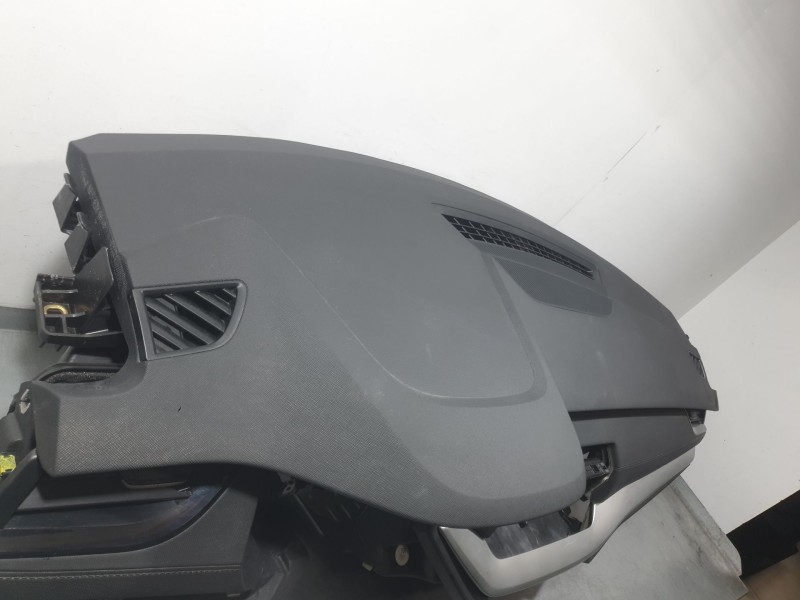 Recambio de kit airbag para skoda octavia iv (nx3, nn3, pv3) 1.5 tsi referencia OEM IAM 5E3880201AD C/SALPICADERO, AIRBAG DE PIE