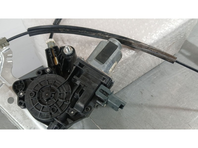 Recambio de elevalunas delantero derecho para renault megane iv hatchback (b9a/m/n_) 1.2 tce 130 (b9mr) referencia OEM IAM 80720