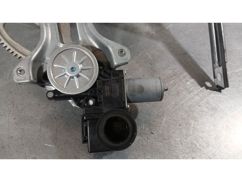 Recambio de elevalunas delantero izquierdo para toyota prius (_w3_) 1.8 hybrid (zvw3_) referencia OEM IAM 8572062010 7 PINS 6202