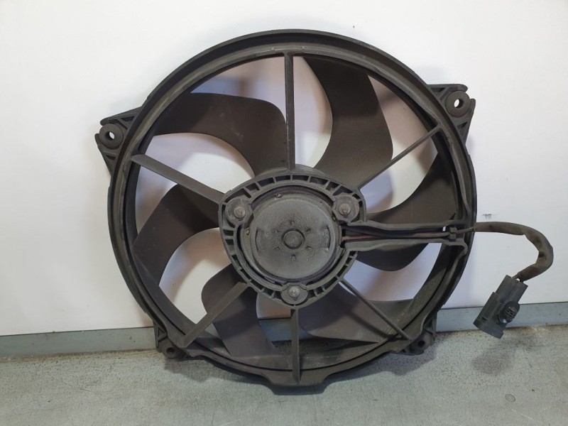 Recambio de electroventilador para citroën c4 grand picasso exclusive referencia OEM IAM 1253L4  FAURECIA