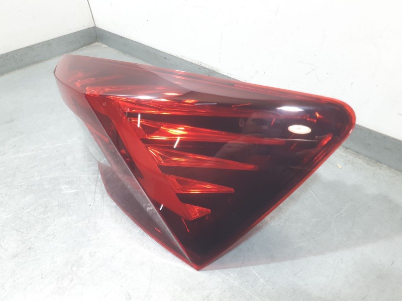 Recambio de piloto trasero derecho exterior para skoda octavia iv (nx3, nn3, pv3) 1.5 tsi referencia OEM IAM 5E3945208B  TOCADO