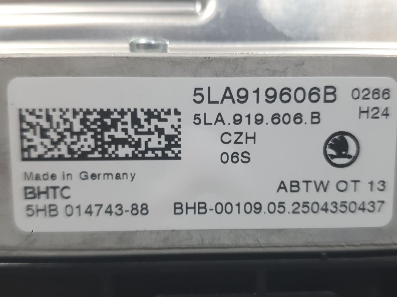 Recambio de sistema navegacion gps para skoda octavia iv (nx3, nn3, pv3) 1.5 tsi referencia OEM IAM 5LA919606B  