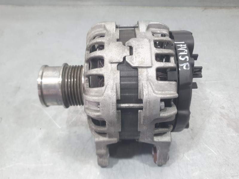 Recambio de alternador para seat leon st (5f8) 1.5 tsi referencia OEM IAM 04E903015A 04E903015GX 
