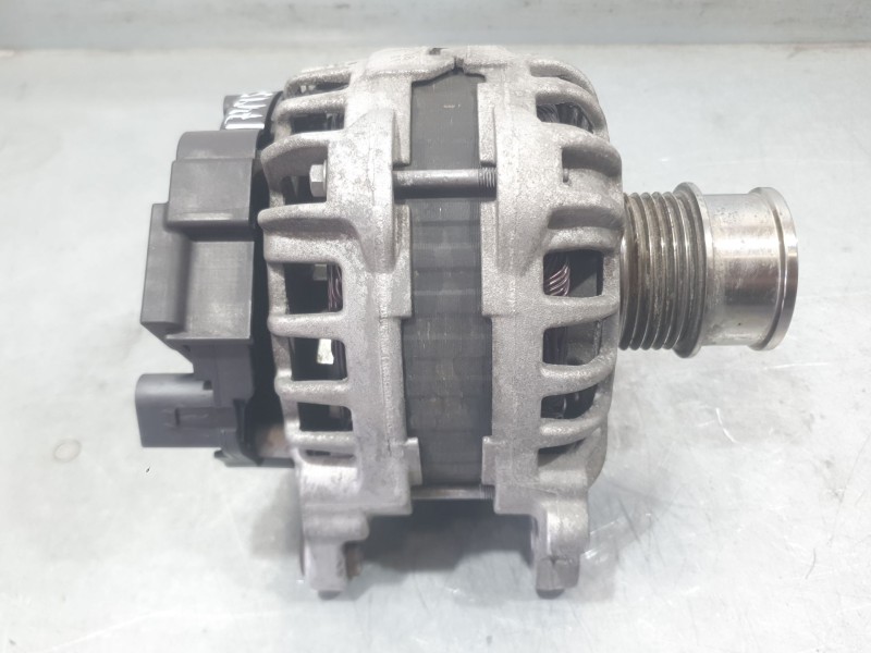 Recambio de alternador para seat leon st (5f8) 1.5 tsi referencia OEM IAM 04E903015A 04E903015GX 