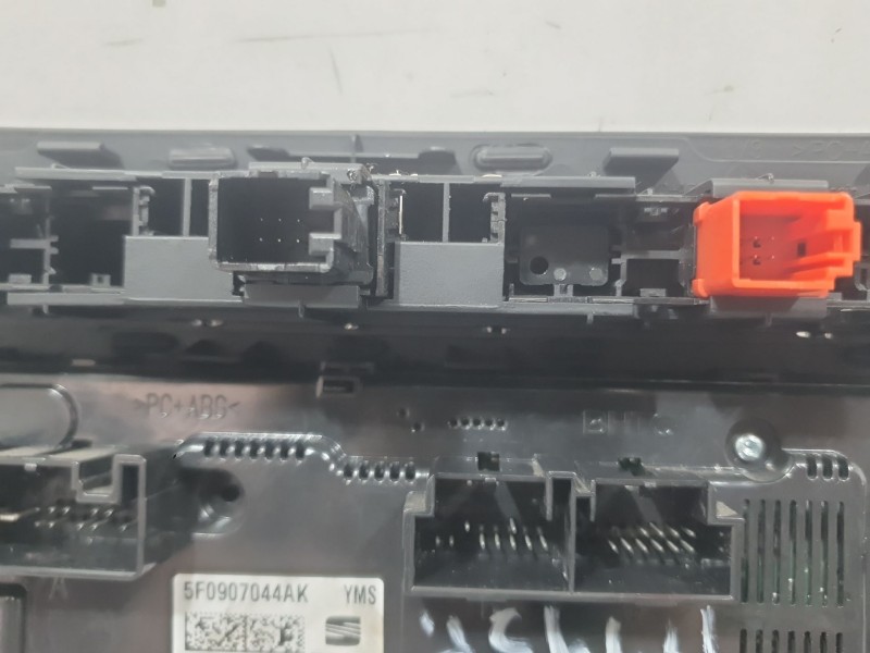 Recambio de mando climatizador para seat leon st (5f8) 1.5 tsi referencia OEM IAM 5F0907044AK  